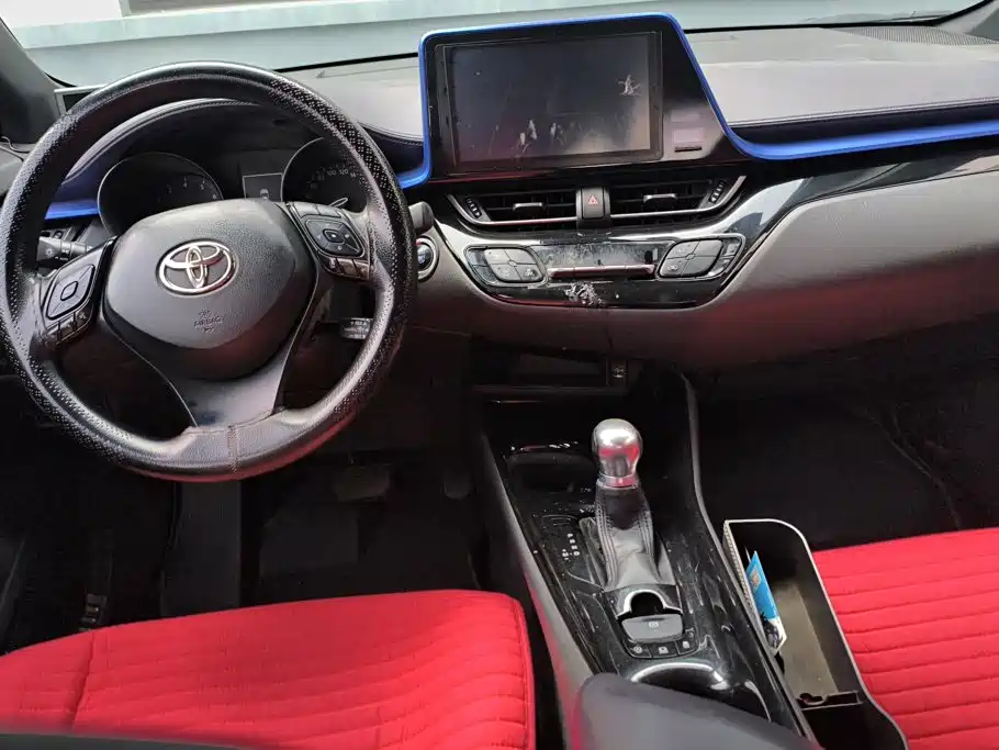 Toyota C-HR — миниатюра 12