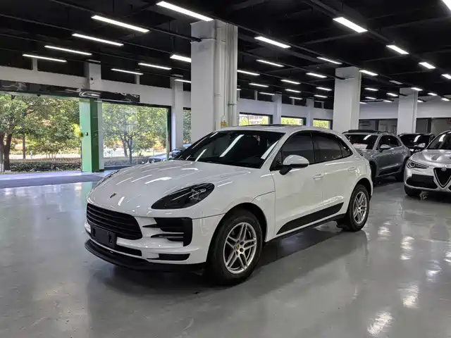 PORSCHE MACAN 2019