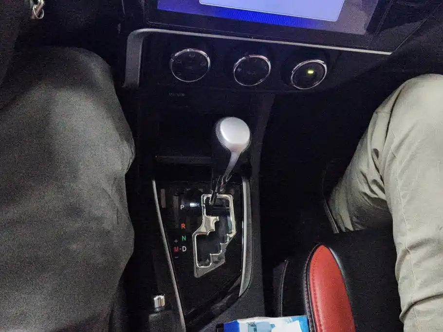 Toyota Corolla — миниатюра 16