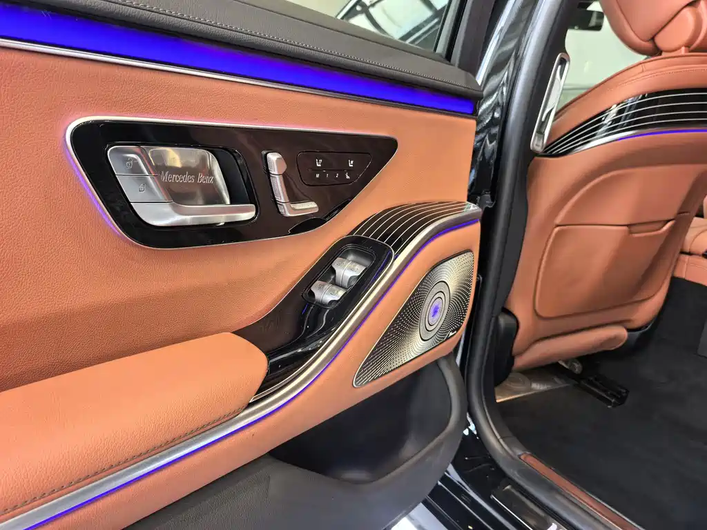 Mercedes-Benz S-Class — миниатюра 9