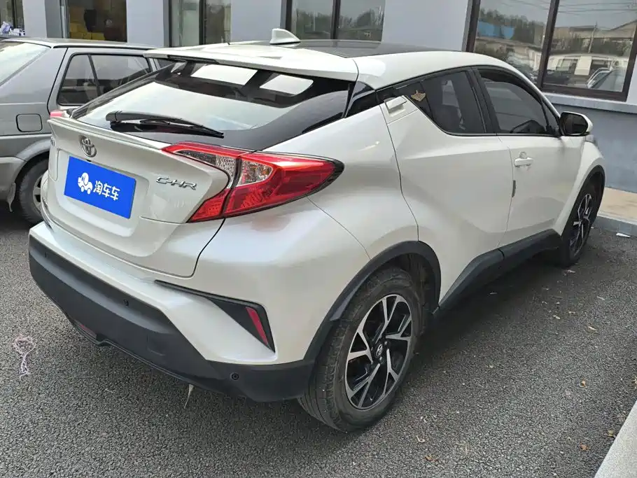 Toyota C-HR — миниатюра 3