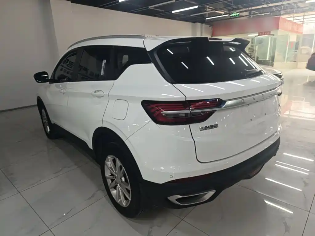 Geely Binyue — миниатюра 5