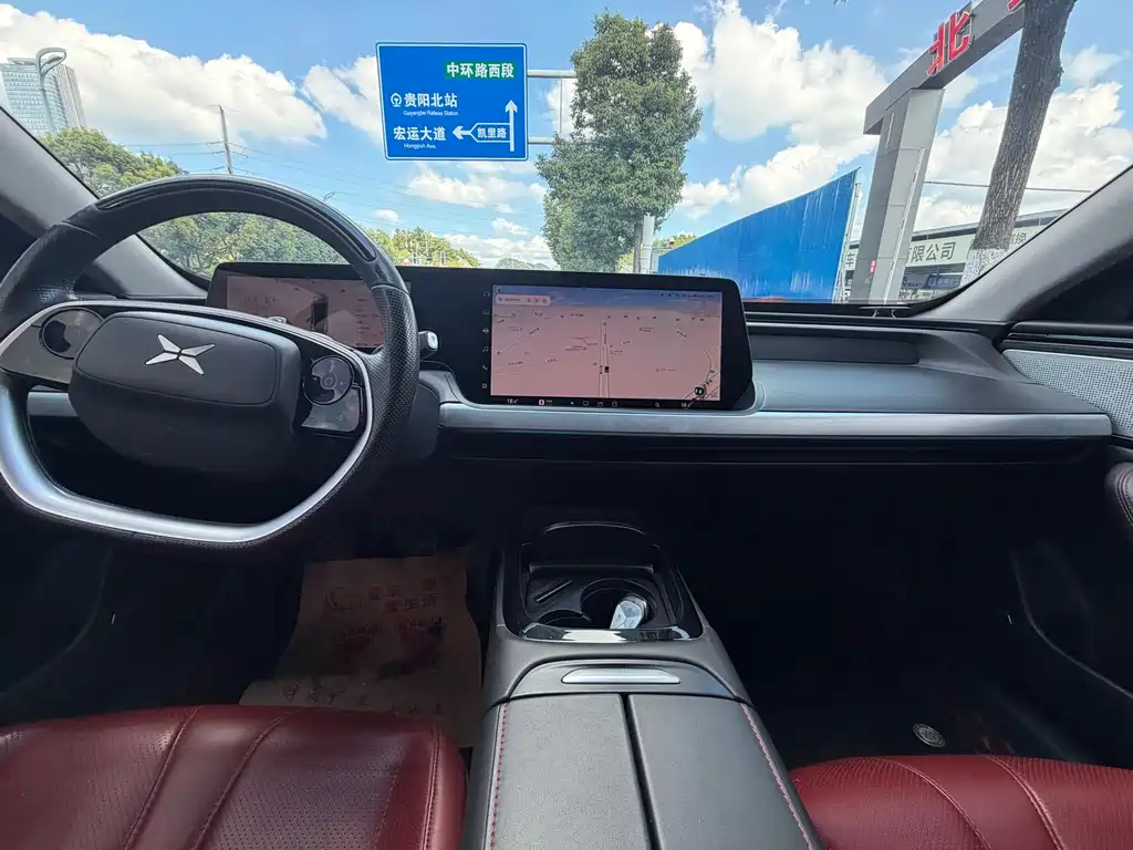XPeng P7 — миниатюра 9