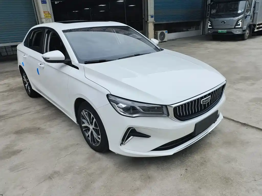 Geely Emgrand — миниатюра 3