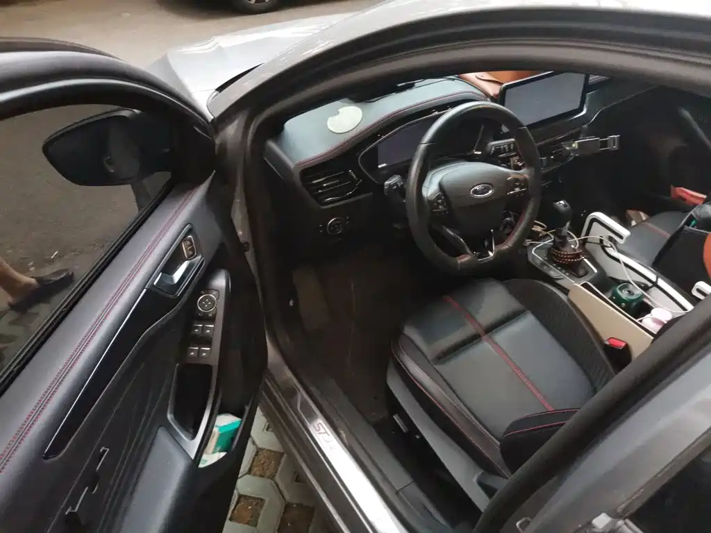 Ford Focus — миниатюра 14