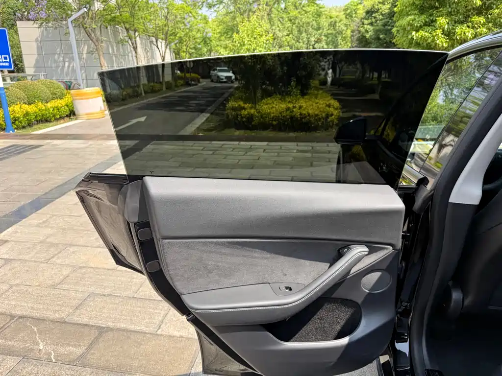 Tesla Model Y — фотографии объявления, Фото 27