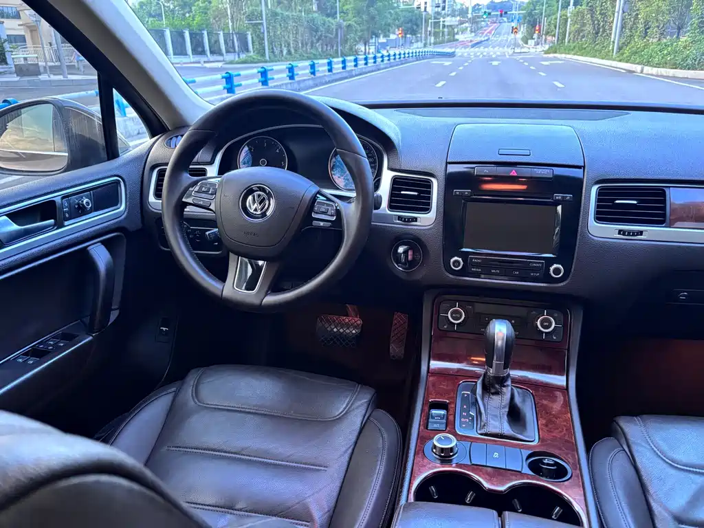 Volkswagen Touareg — миниатюра 13