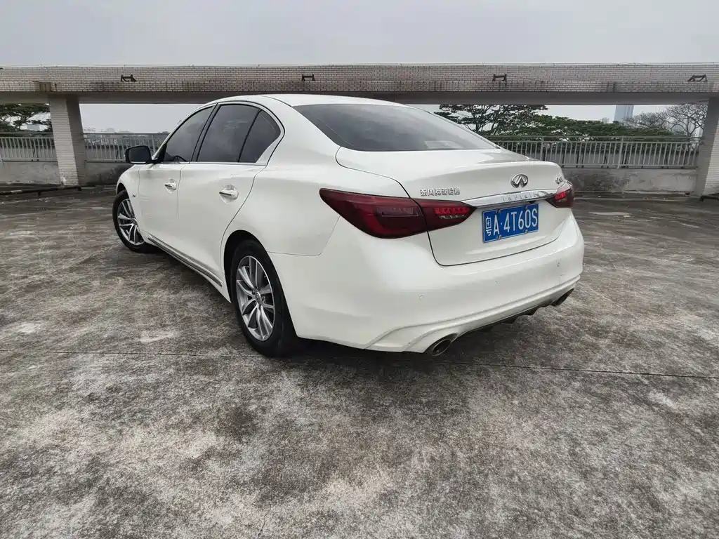 Infiniti Q50L — миниатюра 9