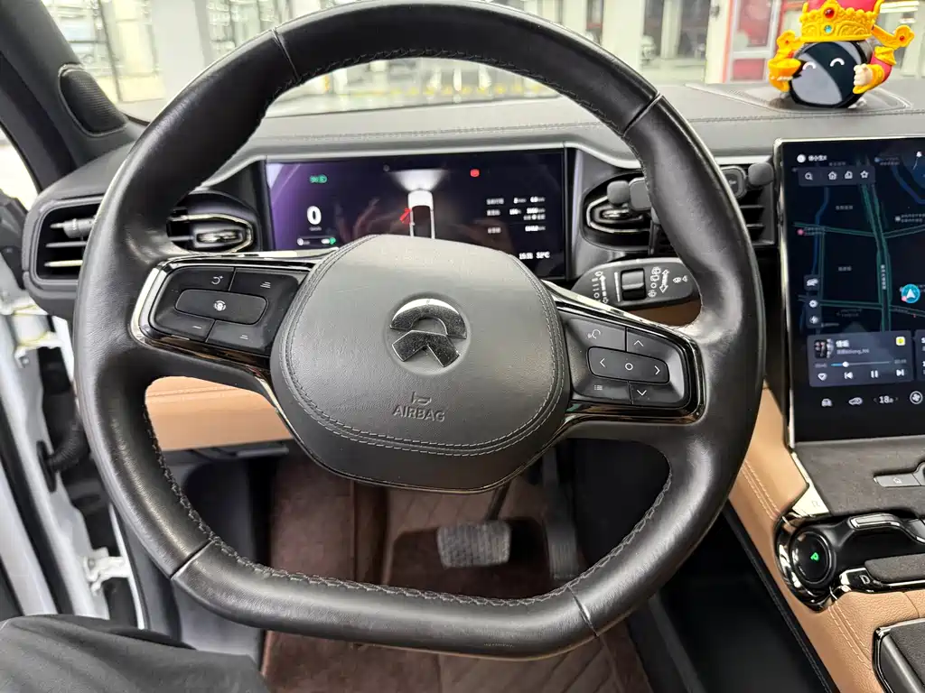NIO ES8 — миниатюра 6
