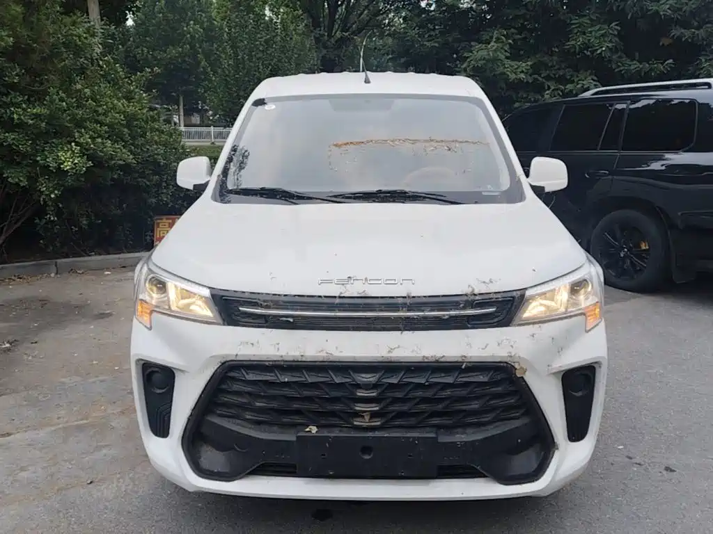 Dongfeng 380 2022 1.5L 7 мест