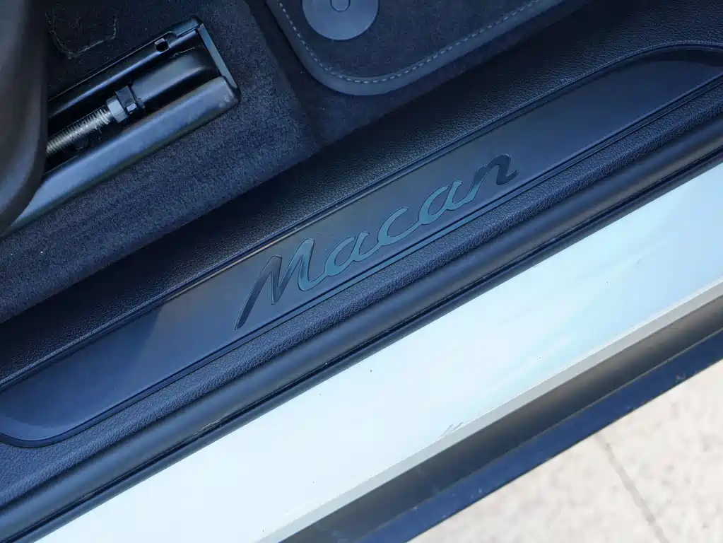 Porsche Macan — миниатюра 6