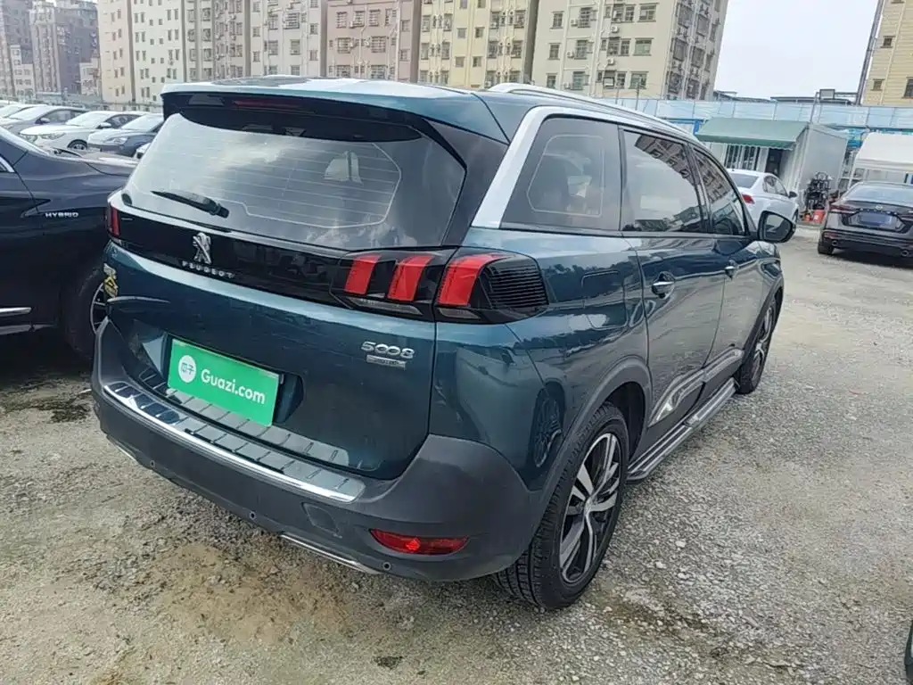 Peugeot 5008 — миниатюра 7