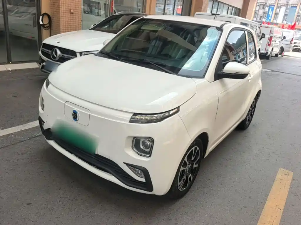 Xinri 华晨新日i03A