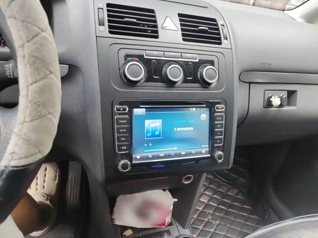 Volkswagen Touran — миниатюра 6