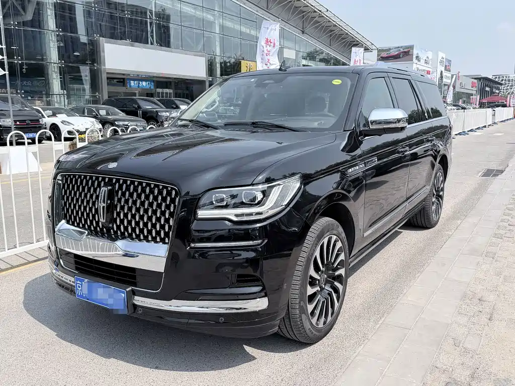 Lincoln Navigator