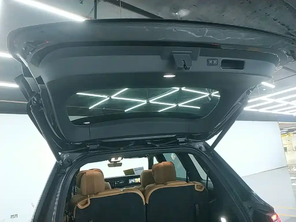 Li Auto Li ONE — миниатюра 19