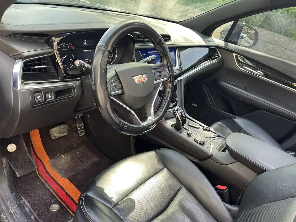 Cadillac XT6 — миниатюра 7