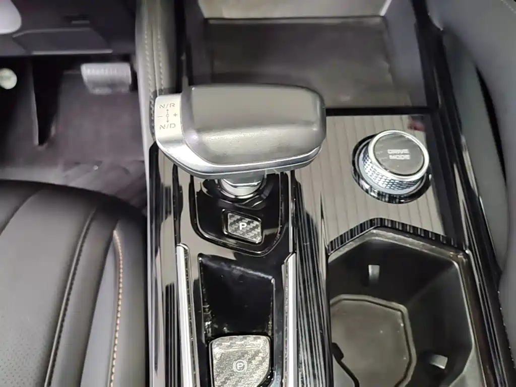 Geely Xingyue L — миниатюра 14