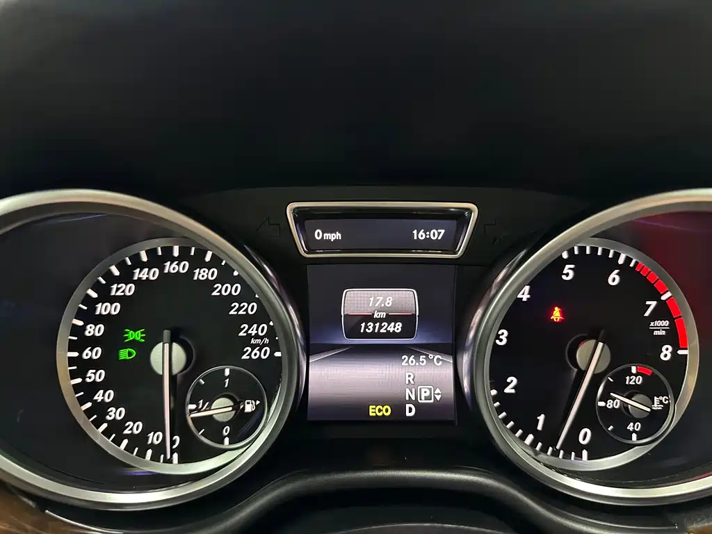 Mercedes-Benz M-Class — миниатюра 17