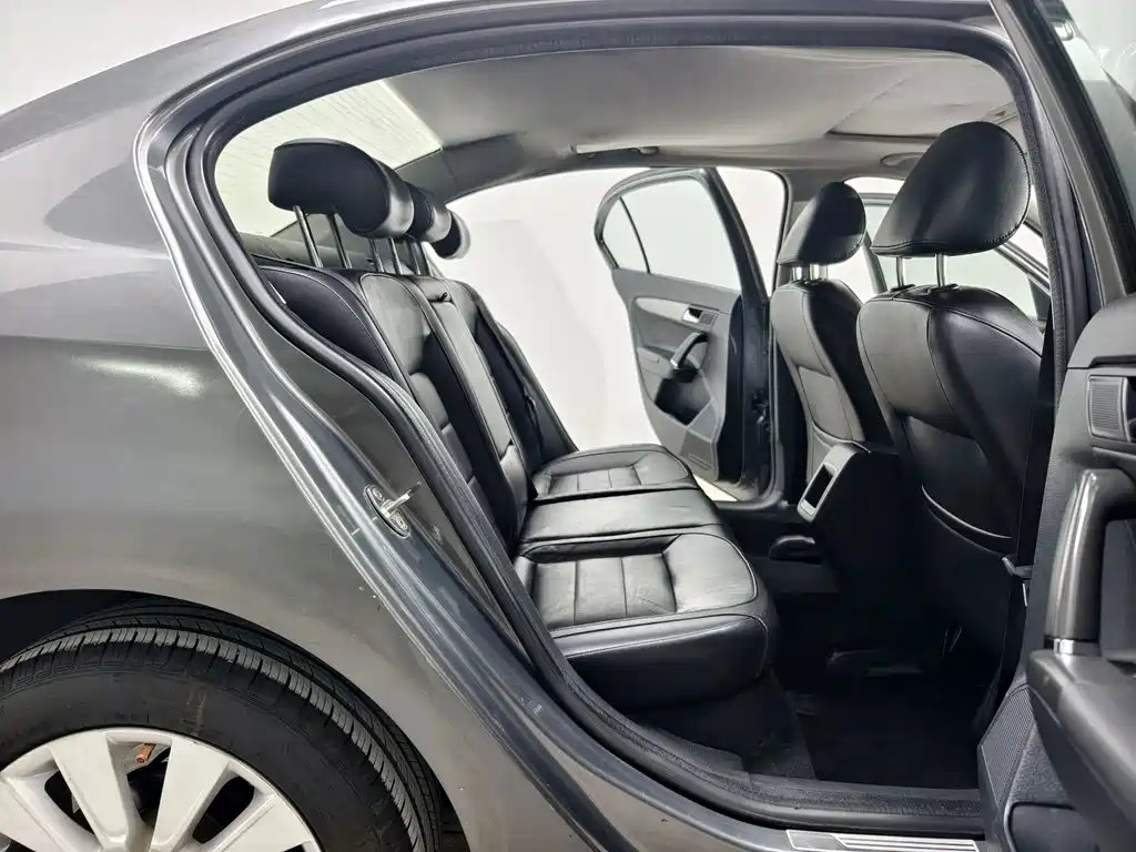 Volkswagen Lavida — миниатюра 16