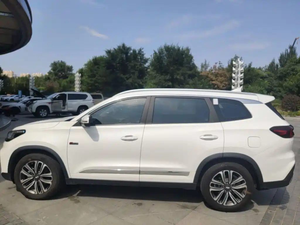 Chery Tiggo 8 — миниатюра 4