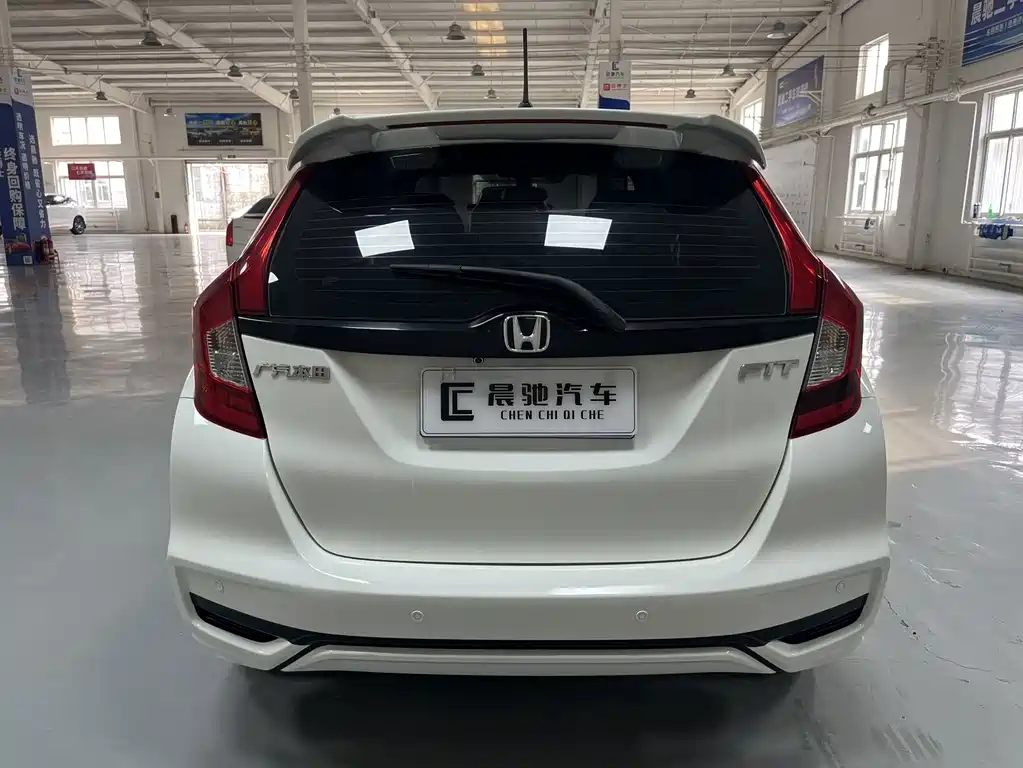 Honda Fit — миниатюра 5
