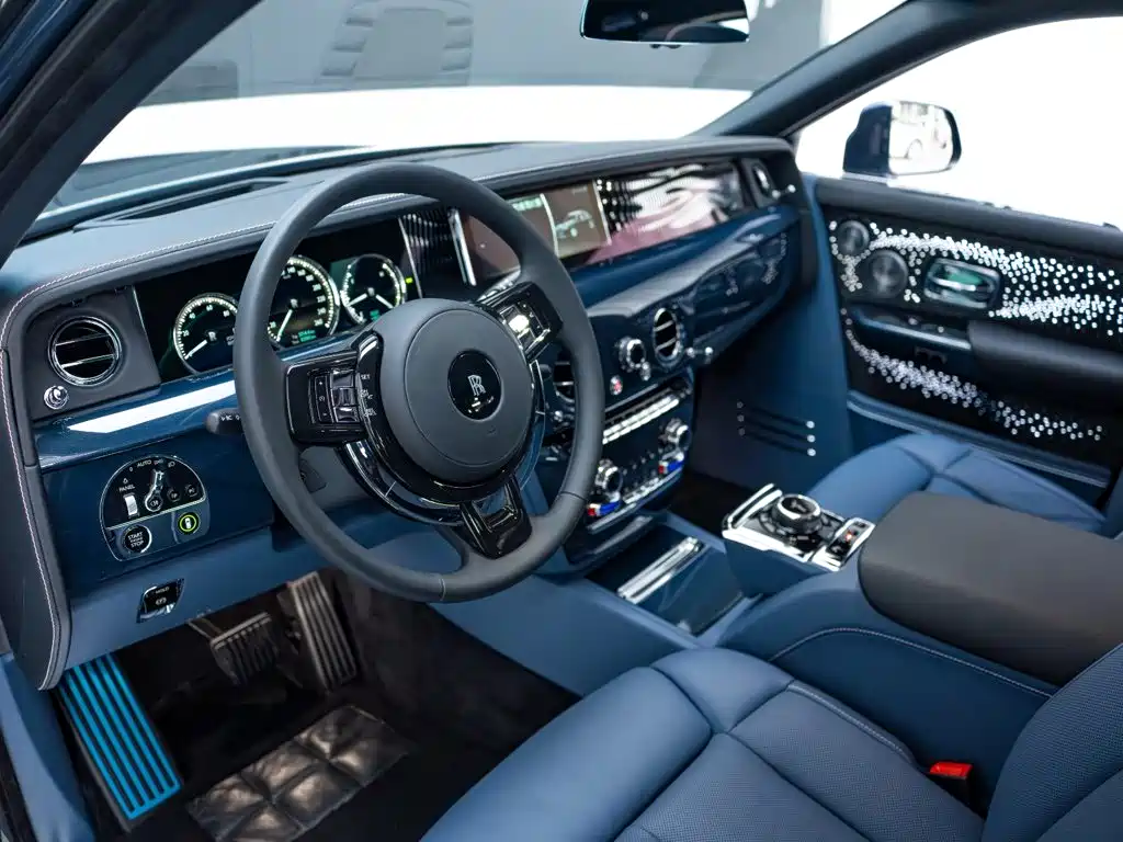 Rolls-Royce Phantom — миниатюра 8