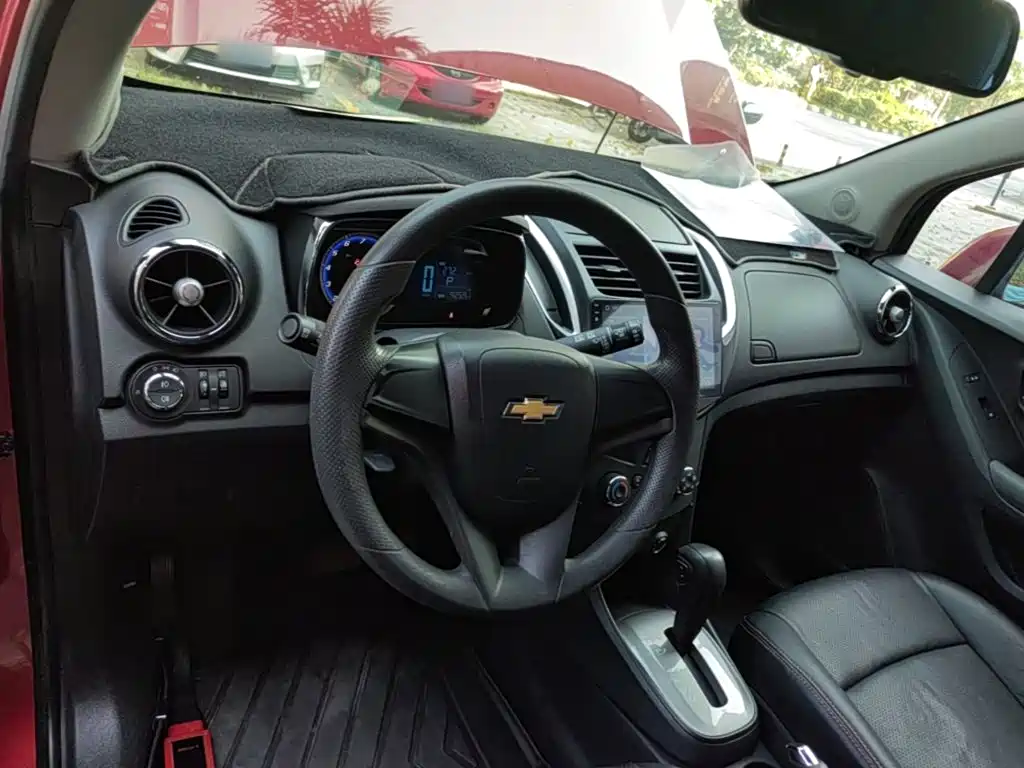 Chevrolet Trax — миниатюра 10