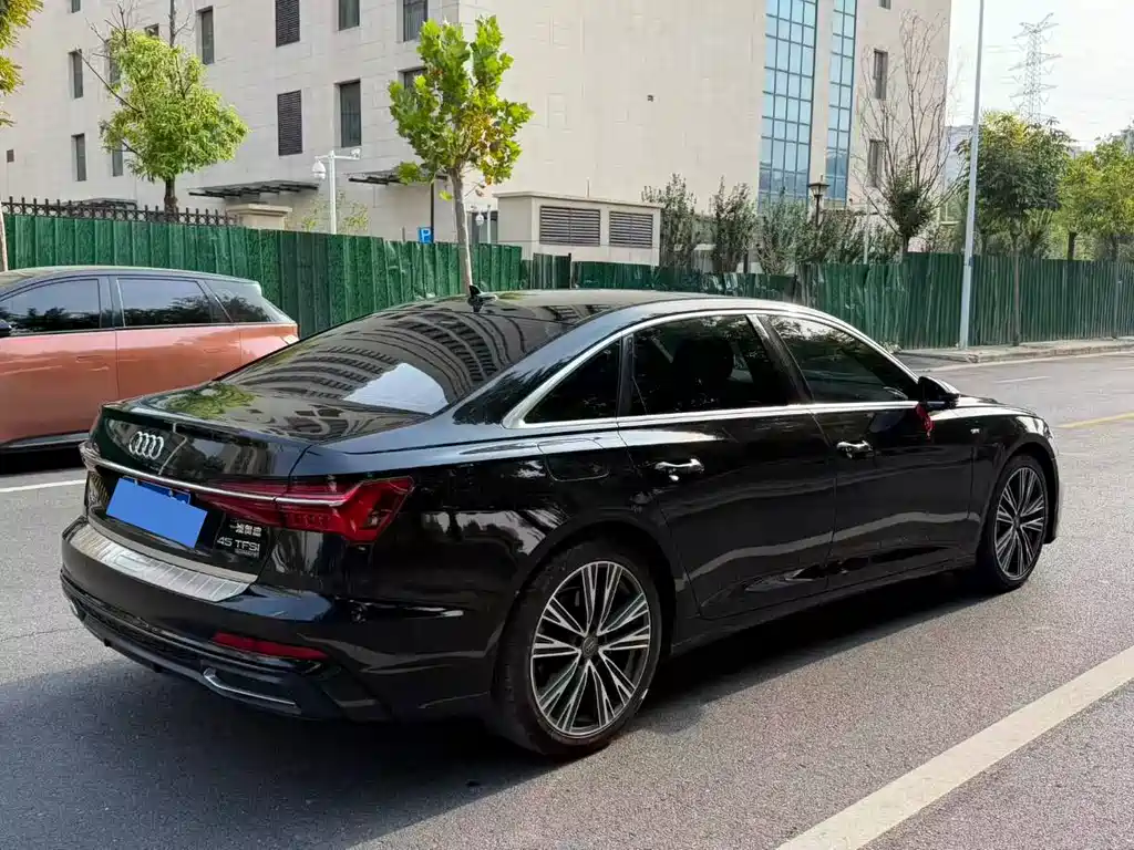 Audi A6L — миниатюра 9