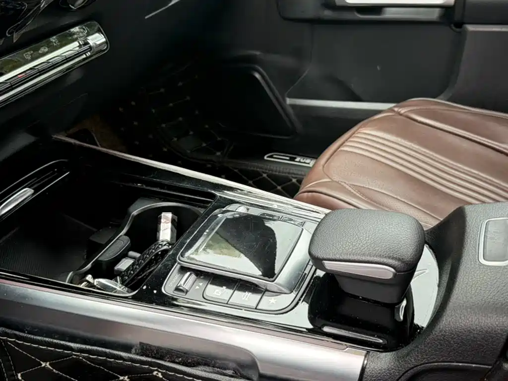 Mercedes-Benz GLB — миниатюра 12