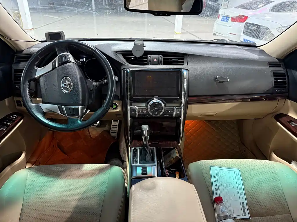 Toyota Reiz — миниатюра 4