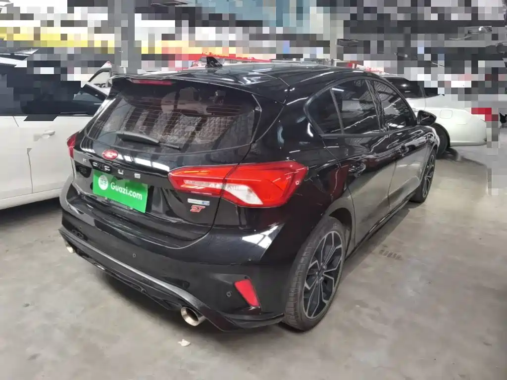 Ford Focus — миниатюра 7