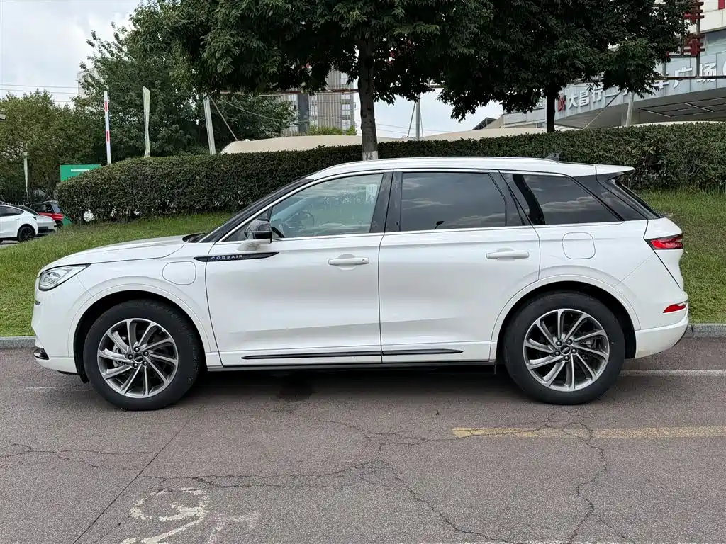 Lincoln Corsair 2021 PHEV e