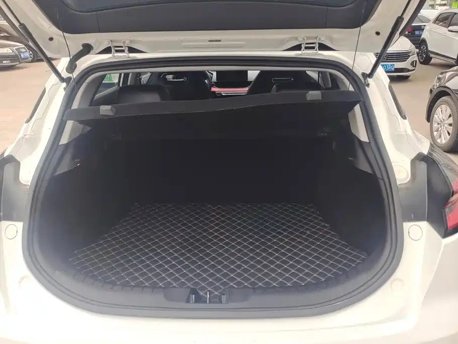 Geely Emgrand S — миниатюра 4