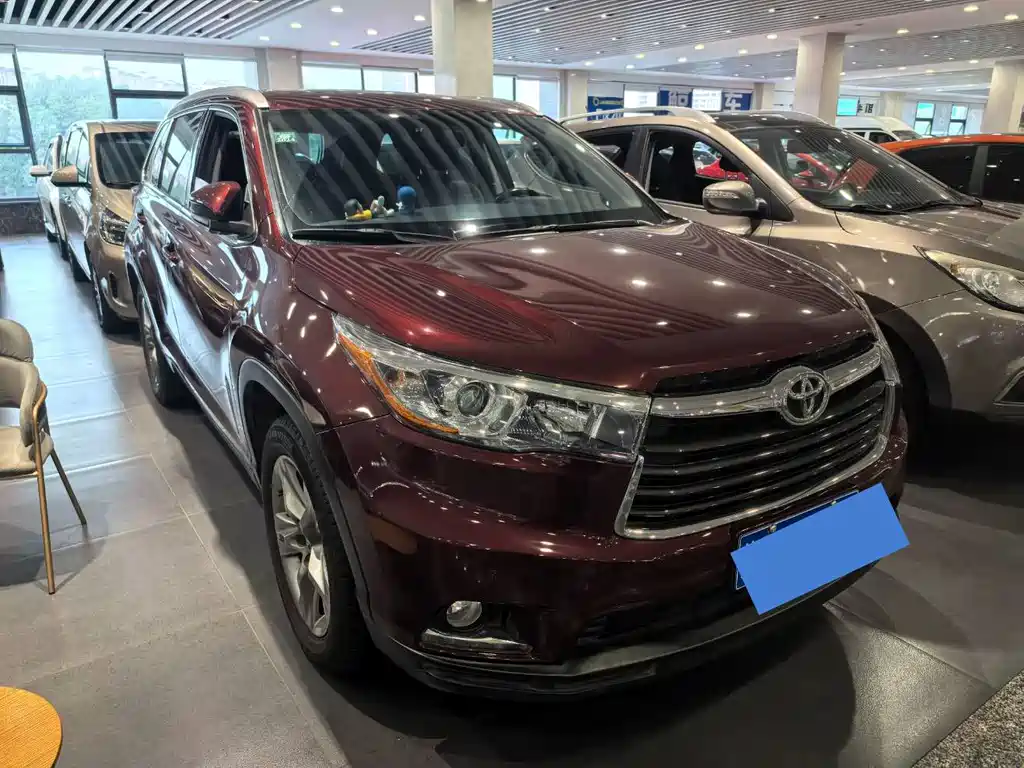 Toyota Highlander — миниатюра 3