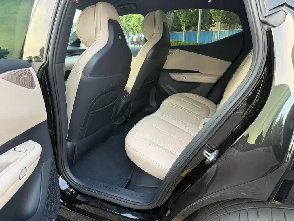 Lynk & Co Z20 — миниатюра 6