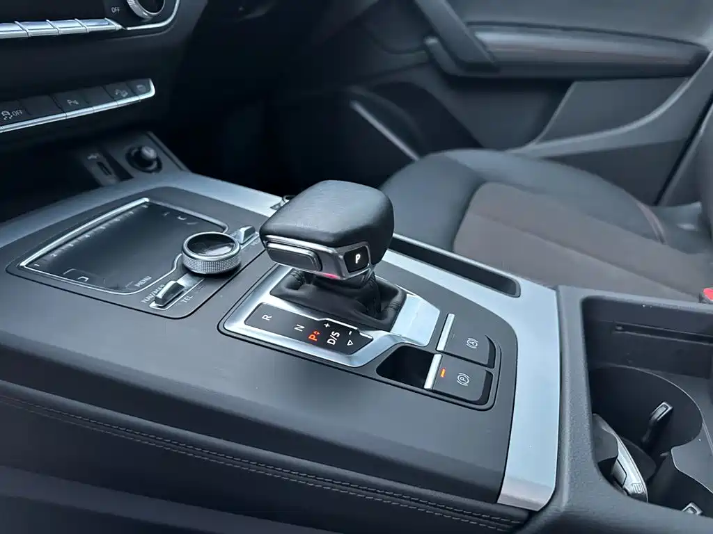 Audi Q5L — миниатюра 13