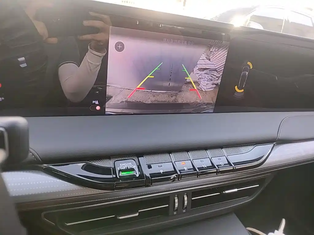 Lincoln Z — миниатюра 13