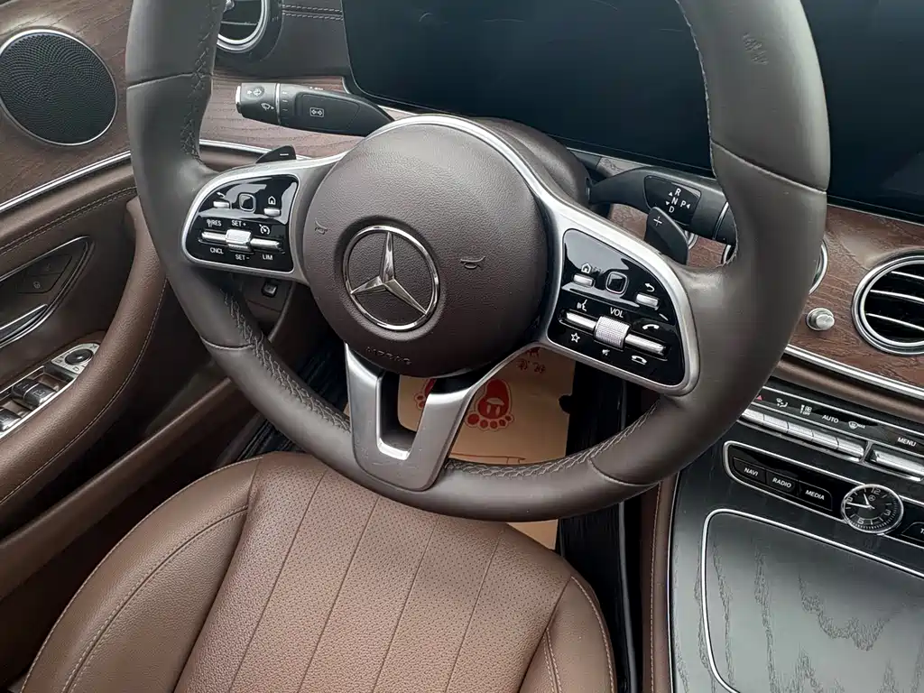 Mercedes-Benz E-Class E 2020 E 300 L Fashion