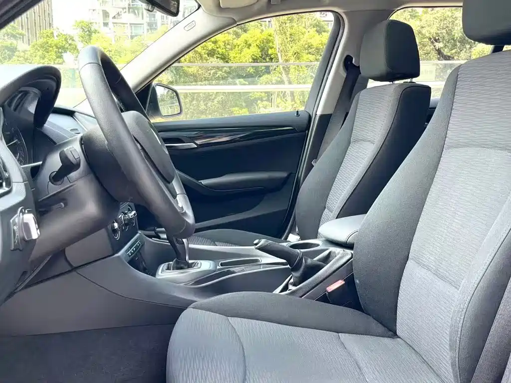 BMW X1 — миниатюра 7