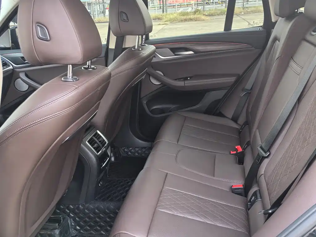 BMW X3 — миниатюра 13