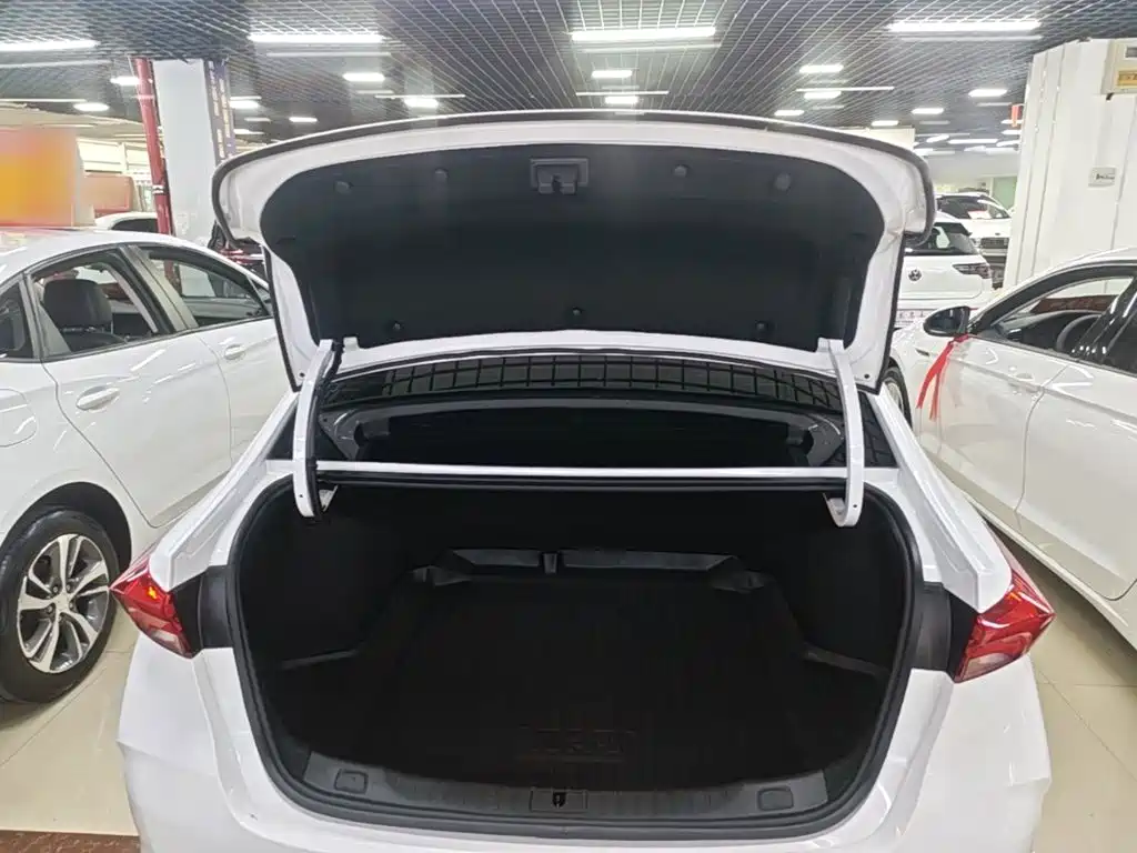 Buick Verano — миниатюра 19