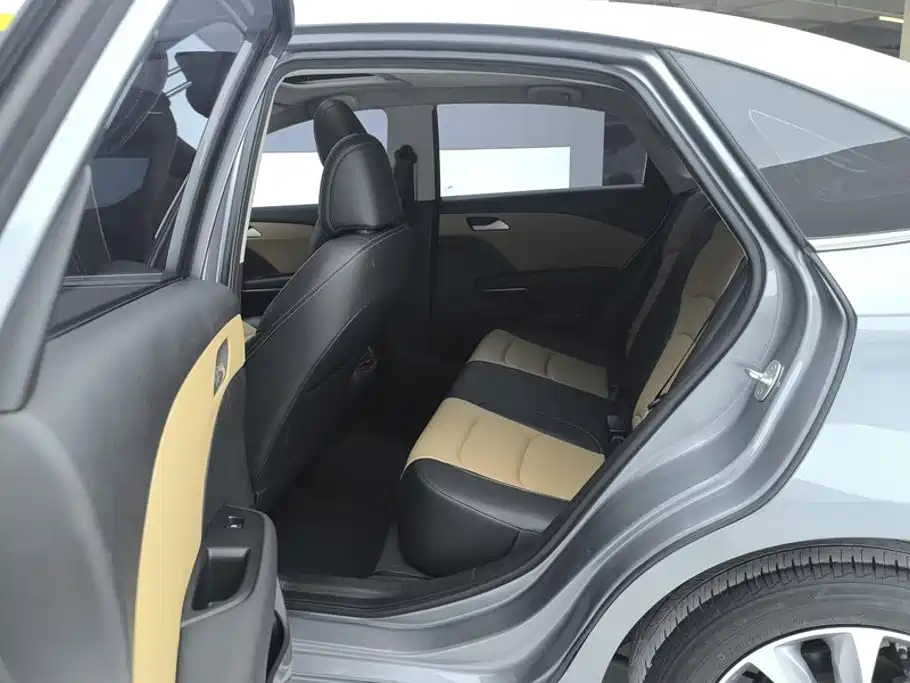 Chevrolet Monza — миниатюра 11