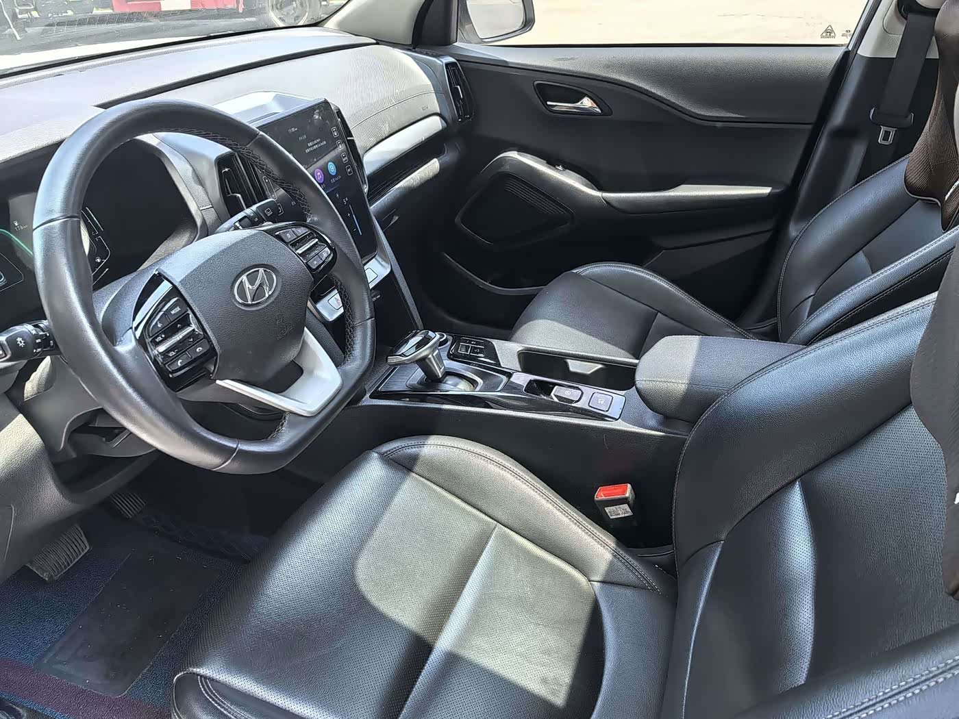 Hyundai Beijing Hyundai ix35 1.4 л 2021 г. Белый, пробег 46000 км