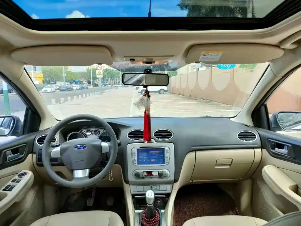 Ford Focus — миниатюра 5