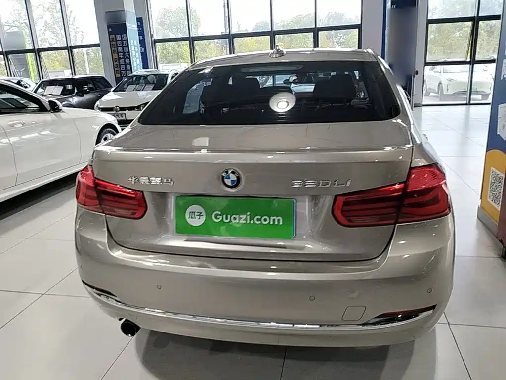 BMW 3 Series — миниатюра 6
