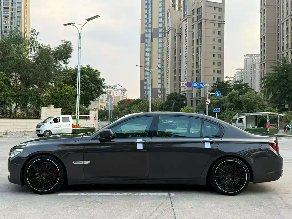 BMW 7 Series 7 2011 730Li Elegant