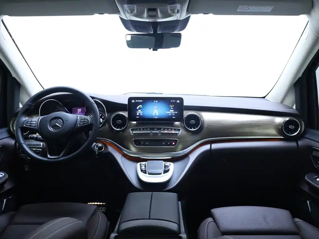 Mercedes-Benz V-Class — миниатюра 13