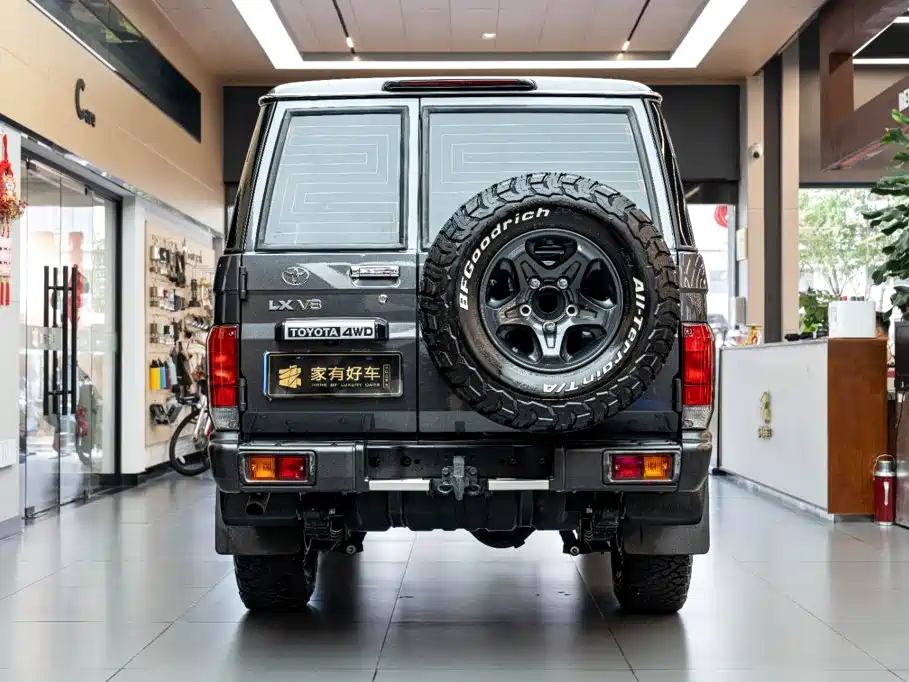 Toyota Land Cruiser — миниатюра 5