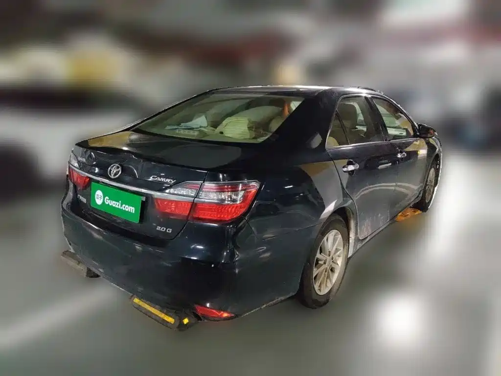 Toyota Camry — миниатюра 8
